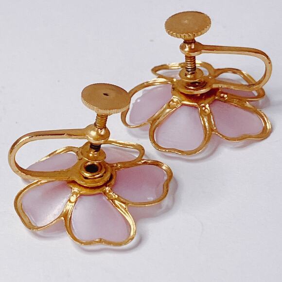 Vintage 1950s Pink Moonglow Floral Screw Back Earrings Gold Tone Feminine Pastel - Picture 5 of 11